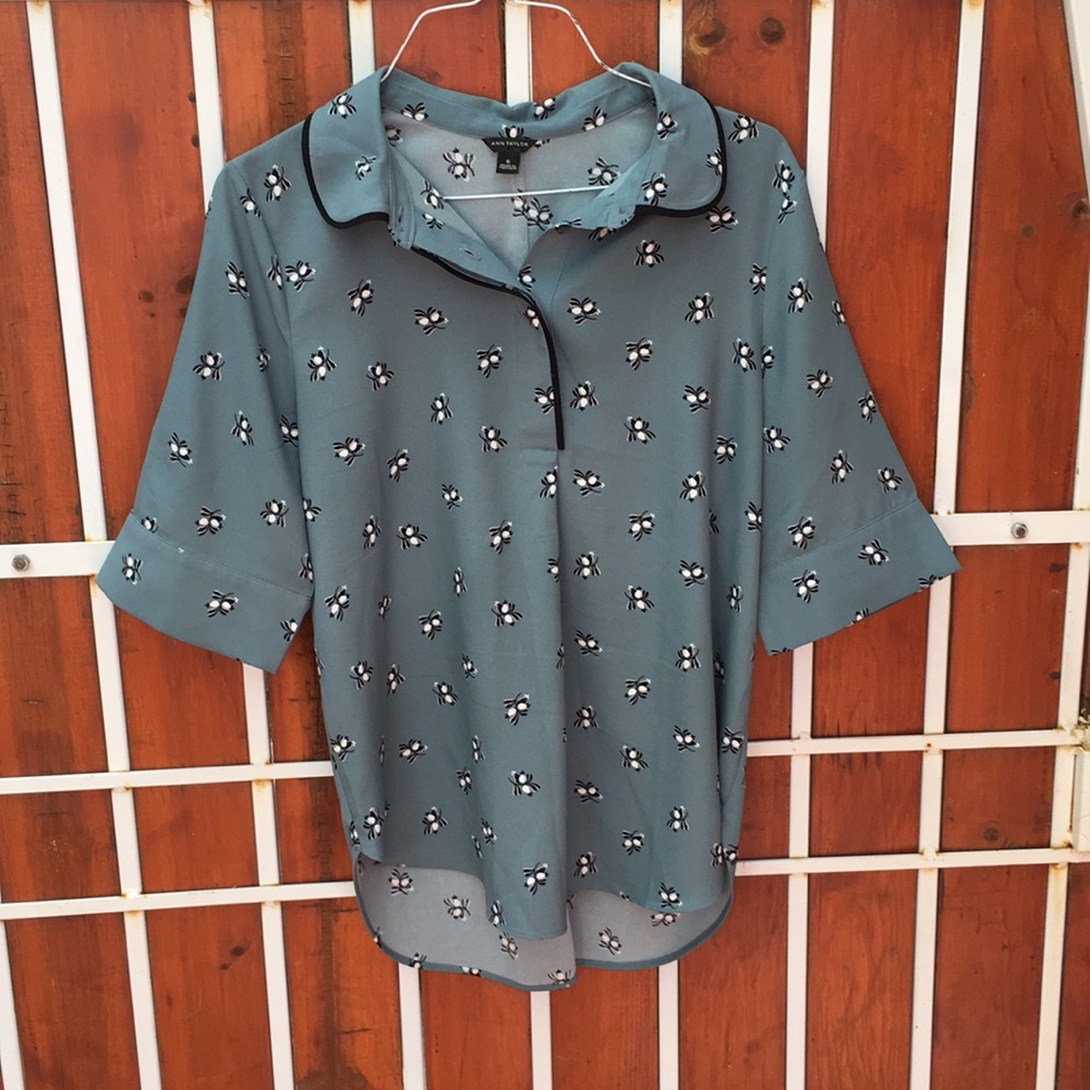 Excellent condition Ann Taylor blouse